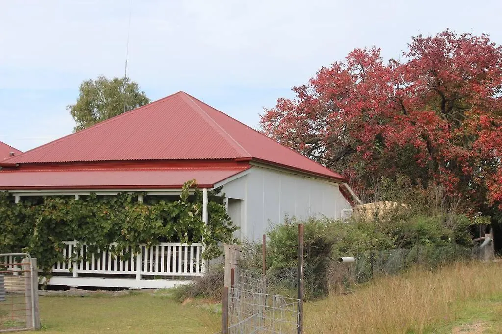 Glenlyon Dam Holiday Cottage & Farmstay Stanthorpe 0*,