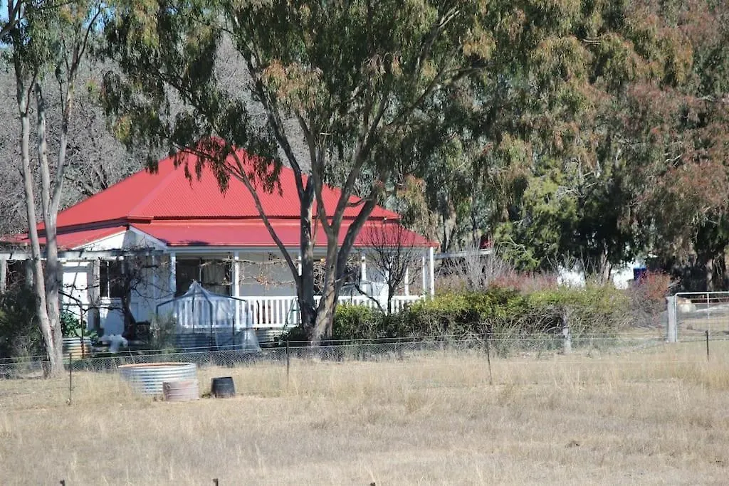 Guest house Glenlyon Dam Holiday Cottage & Farmstay Stanthorpe Australia