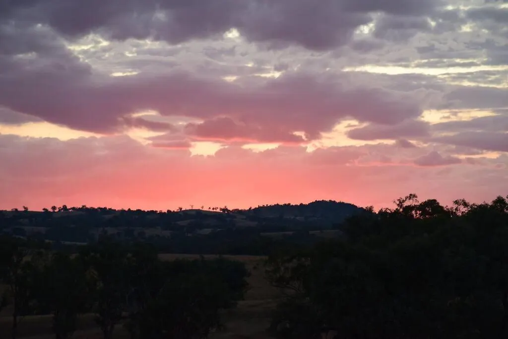 Glenlyon Dam Holiday Cottage & Farmstay Stanthorpe Guest house