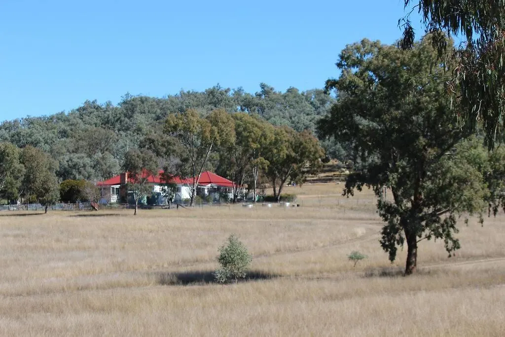 Glenlyon Dam Holiday Cottage & Farmstay Stanthorpe